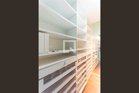 Apartamento à venda com 105m², 2 quartos e 1 vagaCloset Suíte