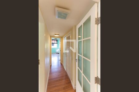 Apartamento à venda com 105m², 2 quartos e 1 vagaCorredor