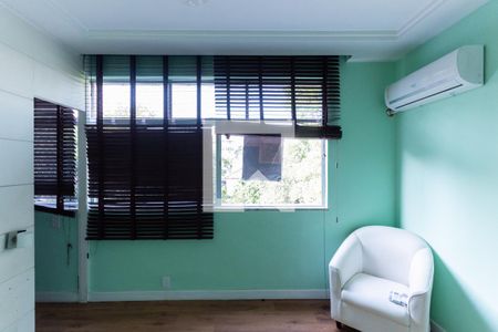 Apartamento à venda com 105m², 2 quartos e 1 vagaSuíte 