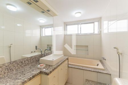 Apartamento à venda com 105m², 2 quartos e 1 vagaBanheiro Suíte