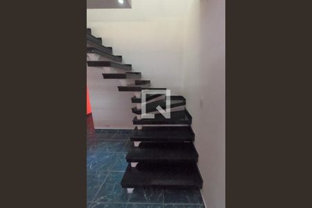 Sala de casa à venda com 3 quartos, 200m² em Jardim Santa Emilia, Guarulhos