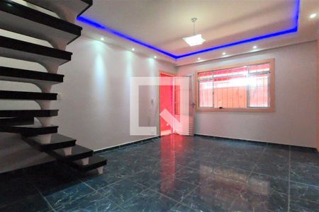 Sala de casa à venda com 3 quartos, 200m² em Jardim Santa Emilia, Guarulhos