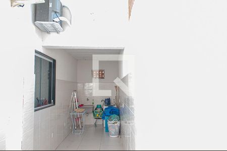 Casa à venda com 180m², 4 quartos e 2 vagasArea de Serviço