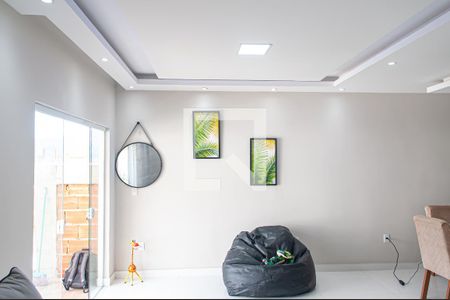 Sala de casa à venda com 4 quartos, 180m² em Taquara, Rio de Janeiro