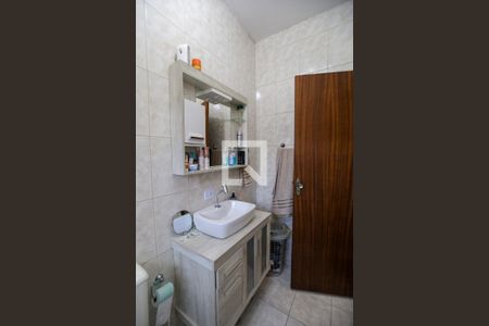 Casa à venda com 250m², 3 quartos e 2 vagas Casa à venda com 250m², 3 quartos e 2 vagasBanheiro da Suíte