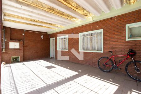 Garagem de casa à venda com 4 quartos, 300m² em Vila Medeiros, São Paulo