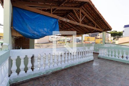Terraço de casa à venda com 4 quartos, 300m² em Vila Medeiros, São Paulo
