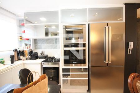 Apartamento para alugar com 106m², 2 quartos e 2 vagasCozinha