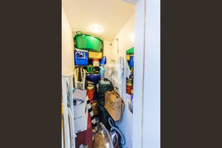 Apartamento à venda com 177m², 3 quartos e 3 vagasBanheiro de Serviço