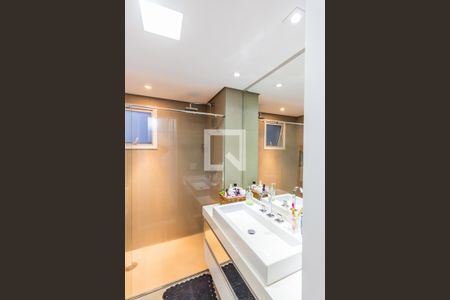 Apartamento à venda com 177m², 3 quartos e 3 vagasBanheiro da Suíte 2