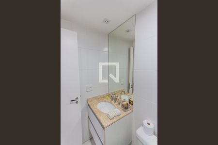 Apartamento à venda com 177m², 3 quartos e 3 vagasBanheiro da Suíte 1