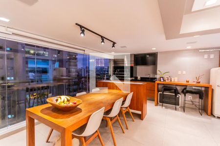 Apartamento à venda com 177m², 3 quartos e 3 vagasVaranda gourmet