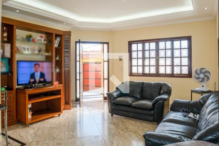 Casa de condomínio à venda com 253m², 3 quartos e 6 vagasSala