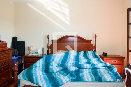 Casa de condomínio à venda com 253m², 3 quartos e 6 vagas Casa de condomínio à venda com 253m², 3 quartos e 6 vagasSuíte