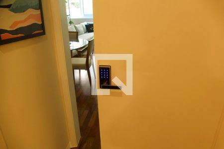 Apartamento à venda com 120m², 3 quartos e 1 vaga Apartamento à venda com 120m², 3 quartos e 1 vagaPorta entrada elétrica