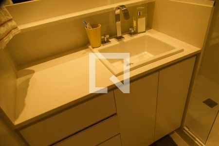 Apartamento à venda com 120m², 3 quartos e 1 vaga Apartamento à venda com 120m², 3 quartos e 1 vagaSuíte banheiro