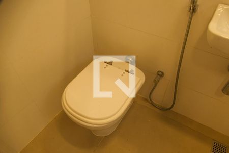 Apartamento à venda com 120m², 3 quartos e 1 vaga Apartamento à venda com 120m², 3 quartos e 1 vagaBanheiro serviço