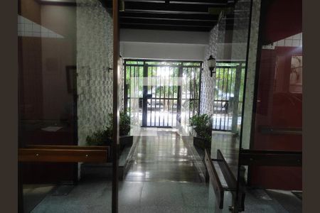 Apartamento à venda com 120m², 3 quartos e 1 vaga Apartamento à venda com 120m², 3 quartos e 1 vagaPortaria