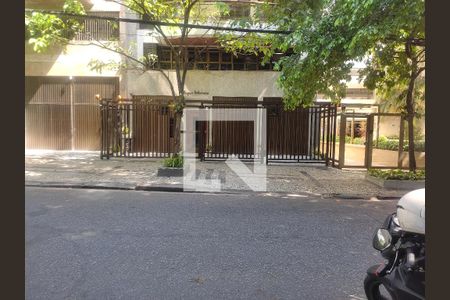 Apartamento à venda com 120m², 3 quartos e 1 vaga Apartamento à venda com 120m², 3 quartos e 1 vagaVista da rua