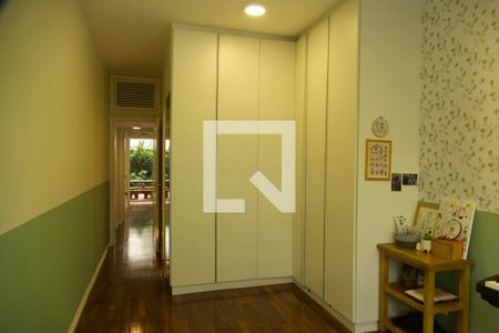 Apartamento à venda com 120m², 3 quartos e 1 vaga Apartamento à venda com 120m², 3 quartos e 1 vagaSuíte