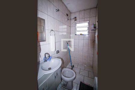 Casa à venda com 200m², 3 quartos e 2 vagasBanheiro da Suíte