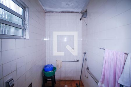 Casa à venda com 200m², 3 quartos e 2 vagasBanheiro 2