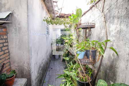 Casa à venda com 200m², 3 quartos e 2 vagasCorredor