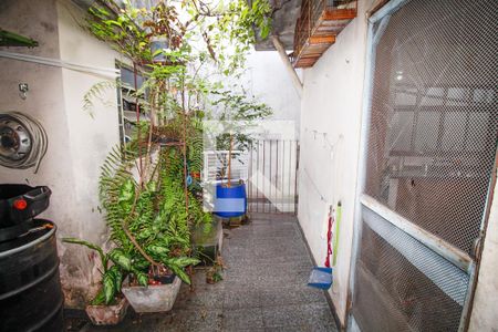 Casa à venda com 200m², 3 quartos e 2 vagasCorredor