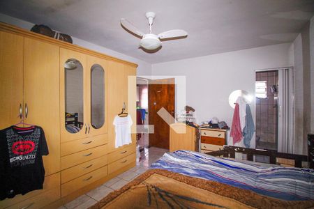 Casa à venda com 200m², 3 quartos e 2 vagasSuíte