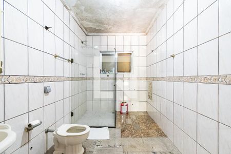 Casa à venda com 250m², 3 quartos e 1 vagaBanheiro da Suíte 2