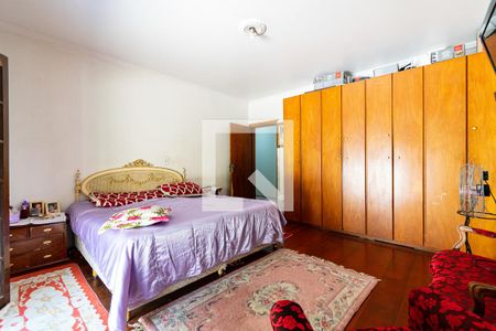 Casa à venda com 250m², 3 quartos e 1 vagaSuíte 1