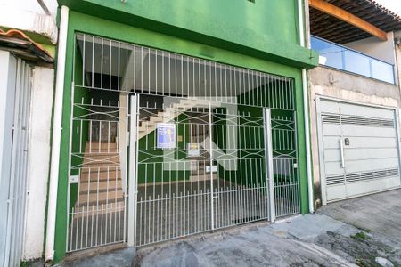 Casa para alugar com 120m², 2 quartos e 1 vagaFachada