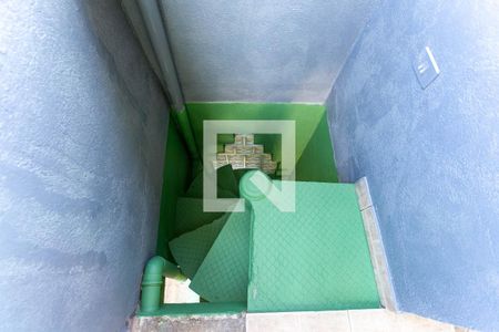 Casa para alugar com 120m², 2 quartos e 1 vagaEscada