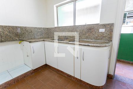 Casa para alugar com 120m², 2 quartos e 1 vagaCozinha - Armários