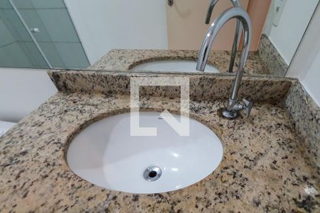 Apartamento para alugar com 69m², 3 quartos e 2 vagas Apartamento para alugar com 69m², 3 quartos e 2 vagasBanheiro Corredor