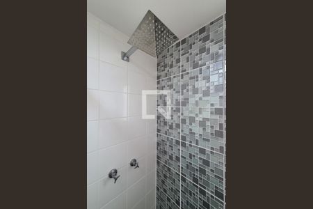Apartamento para alugar com 68m², 2 quartos e 1 vaga Apartamento para alugar com 68m², 2 quartos e 1 vagaBanheiro da suíte 2