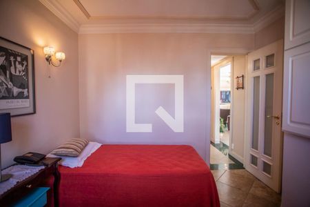 Apartamento à venda com 168m², 4 quartos e 4 vagas Apartamento à venda com 168m², 4 quartos e 4 vagasQuarto 4