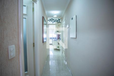 Apartamento à venda com 168m², 4 quartos e 4 vagas Apartamento à venda com 168m², 4 quartos e 4 vagasCorredor