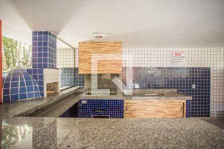 Apartamento à venda com 168m², 4 quartos e 4 vagas Apartamento à venda com 168m², 4 quartos e 4 vagasÁrea comum - Churrasqueira