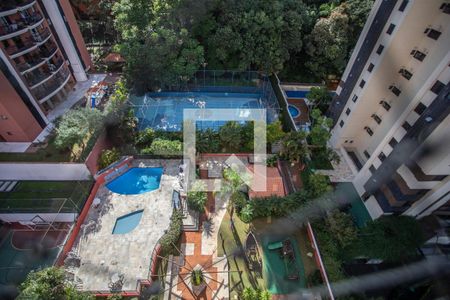 Apartamento à venda com 168m², 4 quartos e 4 vagas Apartamento à venda com 168m², 4 quartos e 4 vagasVista