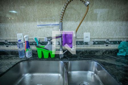 Apartamento à venda com 168m², 4 quartos e 4 vagas Apartamento à venda com 168m², 4 quartos e 4 vagasCozinha - Torneira