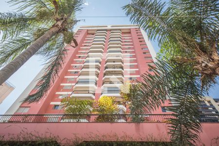 Apartamento à venda com 168m², 4 quartos e 4 vagas Apartamento à venda com 168m², 4 quartos e 4 vagasFachada