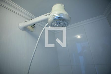 Apartamento à venda com 168m², 4 quartos e 4 vagas Apartamento à venda com 168m², 4 quartos e 4 vagasBanheiro de Serviço - Chuveiro