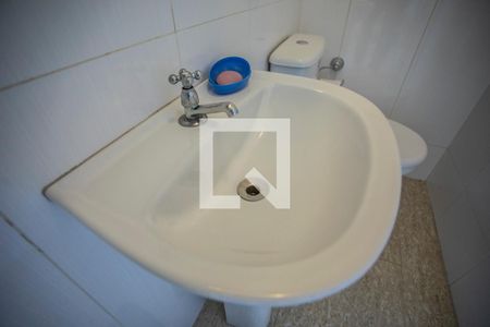 Apartamento à venda com 168m², 4 quartos e 4 vagas Apartamento à venda com 168m², 4 quartos e 4 vagasBanheiro de Serviço - Torneira