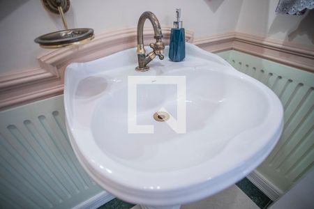 Apartamento à venda com 168m², 4 quartos e 4 vagas Apartamento à venda com 168m², 4 quartos e 4 vagasLavabo - Torneira