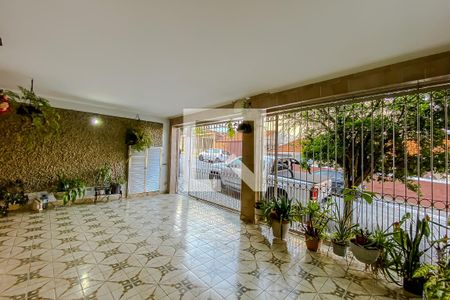 Casa à venda com 196m², 3 quartos e 2 vagasGaragem