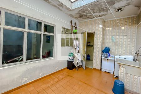 Casa à venda com 196m², 3 quartos e 2 vagasLavanderia