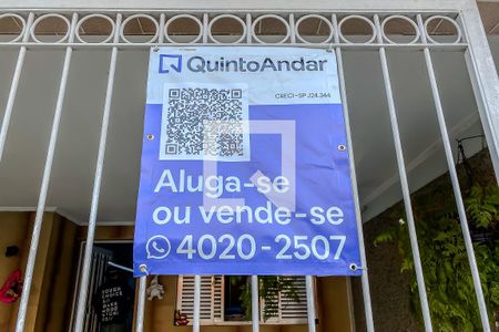 Casa à venda com 196m², 3 quartos e 2 vagasFachada
