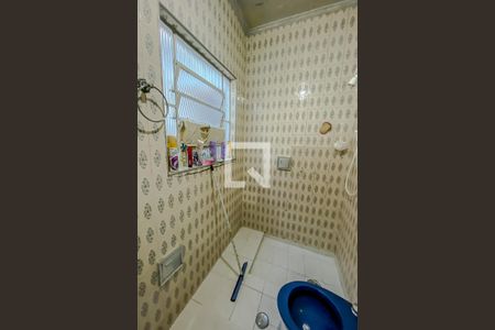 Casa à venda com 196m², 3 quartos e 2 vagasBanheiro