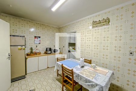 Casa à venda com 196m², 3 quartos e 2 vagasCozinha